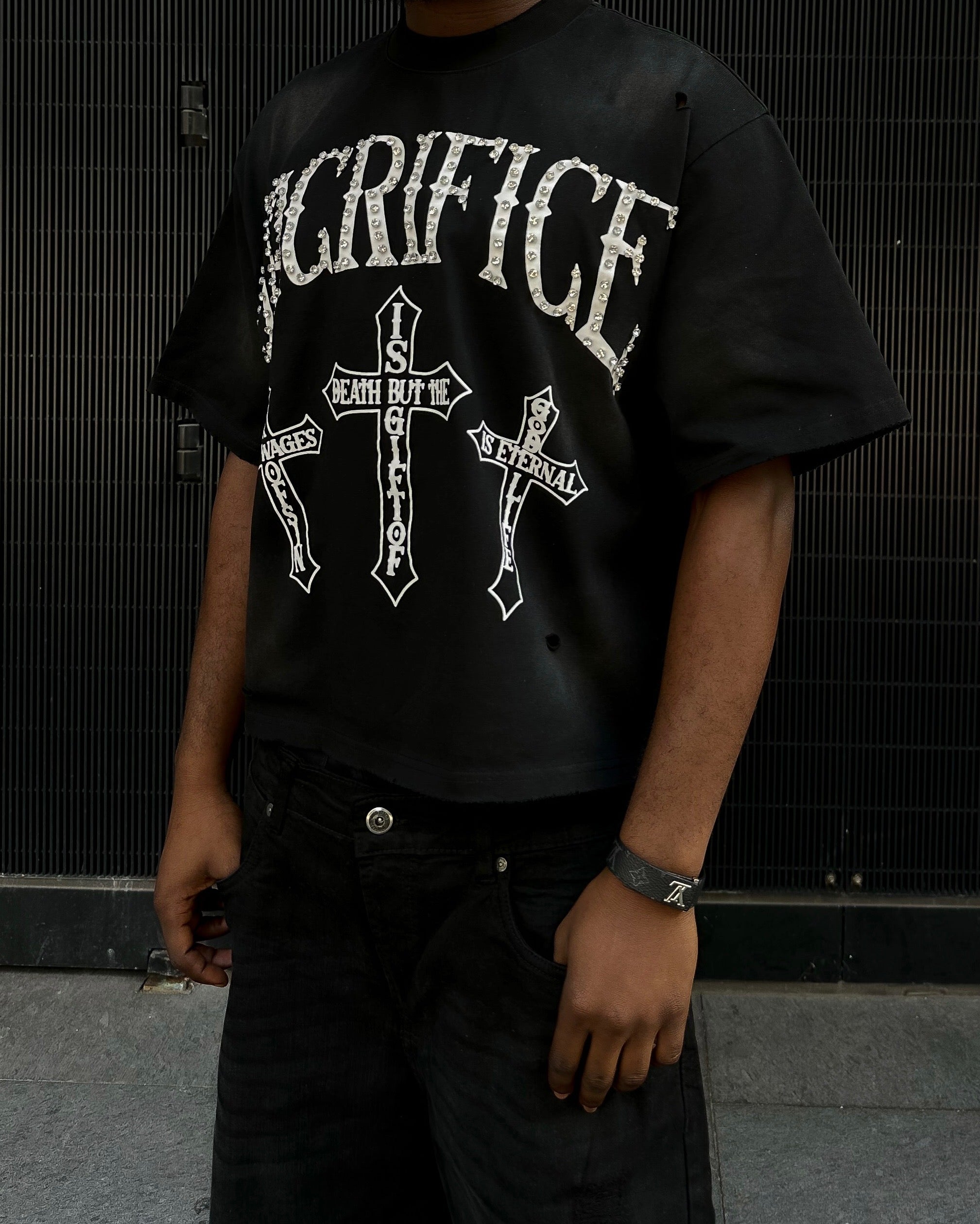 SACRIFICE TEE